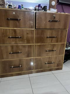 Makeup vanity  with 6 drawers