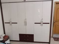 smart style look divider and wardrobe