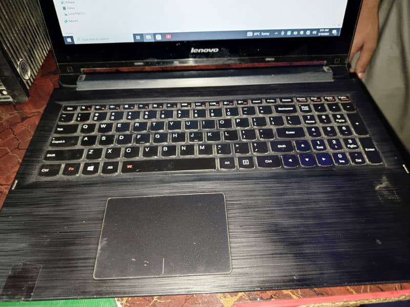 Lenovo laptop cor i 3 1