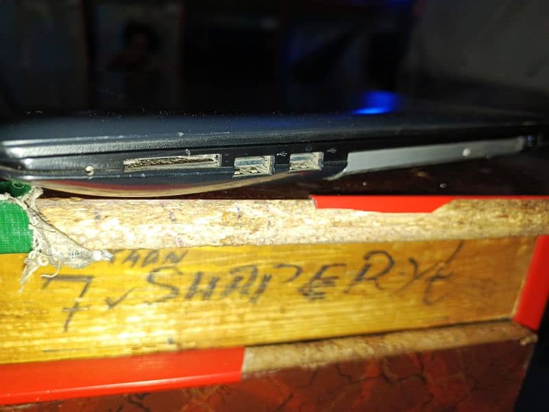 Lenovo laptop cor i 3 6