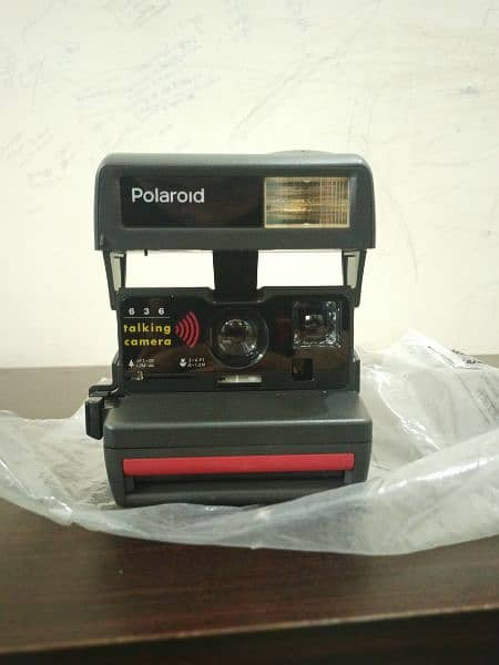 Polaroid 636 talking camera with box new condition 0