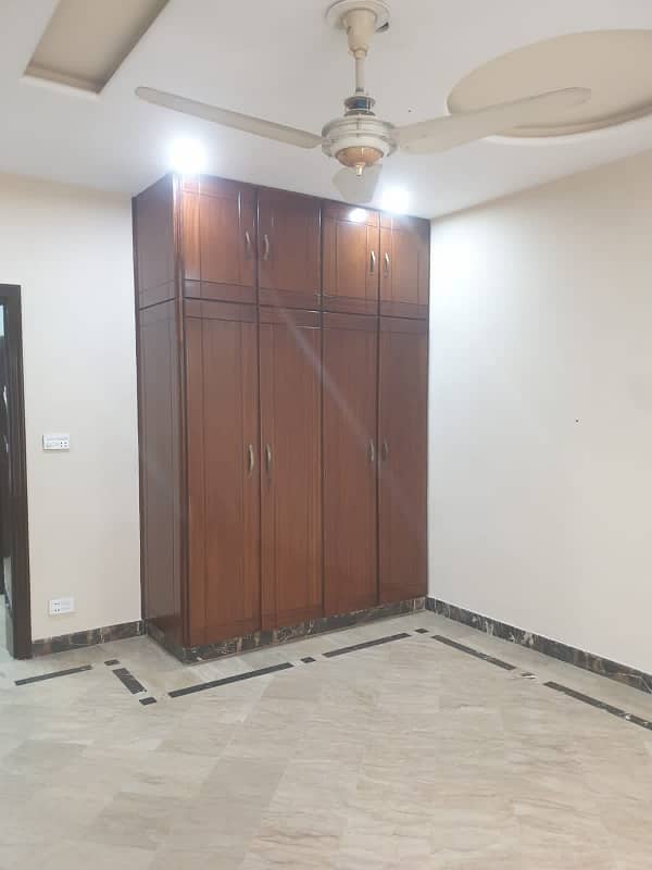 8 Marla House For Sale In Bahria Town Lahore With Gas 8
