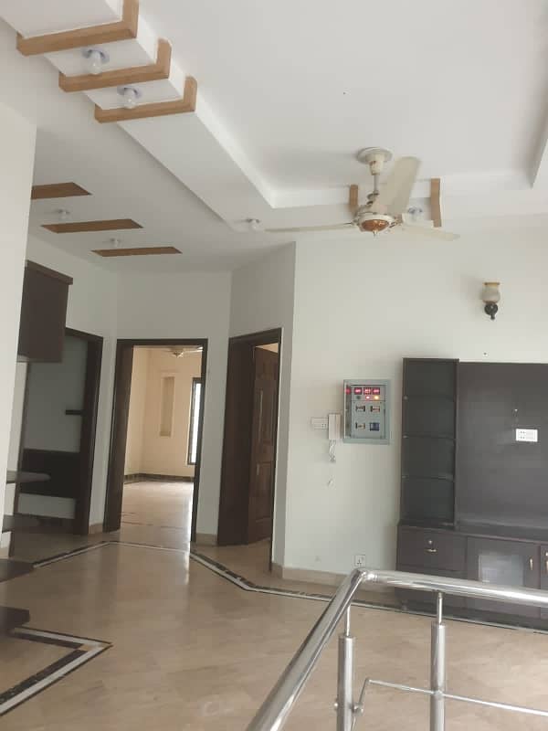8 Marla House For Sale In Bahria Town Lahore With Gas 9