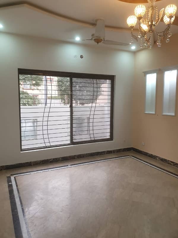 8 Marla House For Sale In Bahria Town Lahore With Gas 15