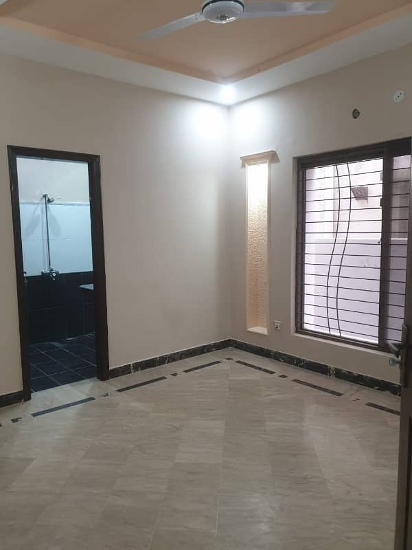 8 Marla House For Sale In Bahria Town Lahore With Gas 16