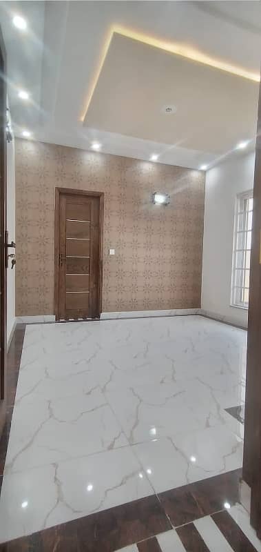 8 Marla Brand New House For Sale In Bahria Orchard 12