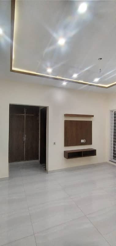 10 Marla Brand New House For Sale In Bahria Orchard (original Pics) Lda Approved 35