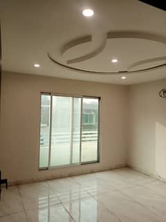 Apartment For Sale In Bahria Town Lahore Main Boulevard