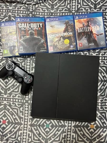 PS4 512GB, with 2 controllers, 4 games 0