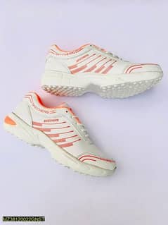 Mens sports shoes