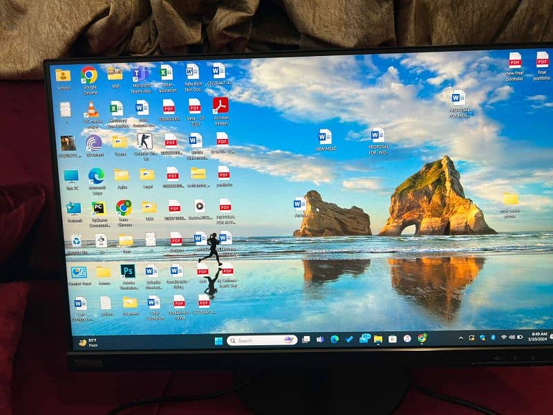 Lenovo Think Vision 27 inch Borderless 0