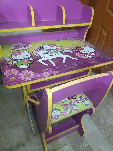 study table for kids 2