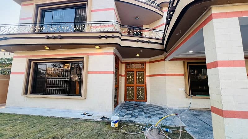 1 Kanal Double Storey Double Unit House Available For Sale In Gulshan Abad. 3