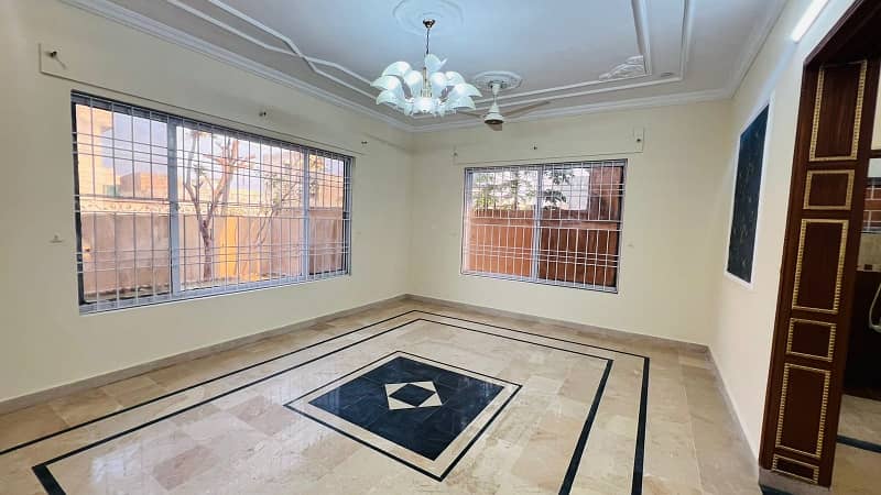 1 Kanal Double Storey Double Unit House Available For Sale In Gulshan Abad. 8