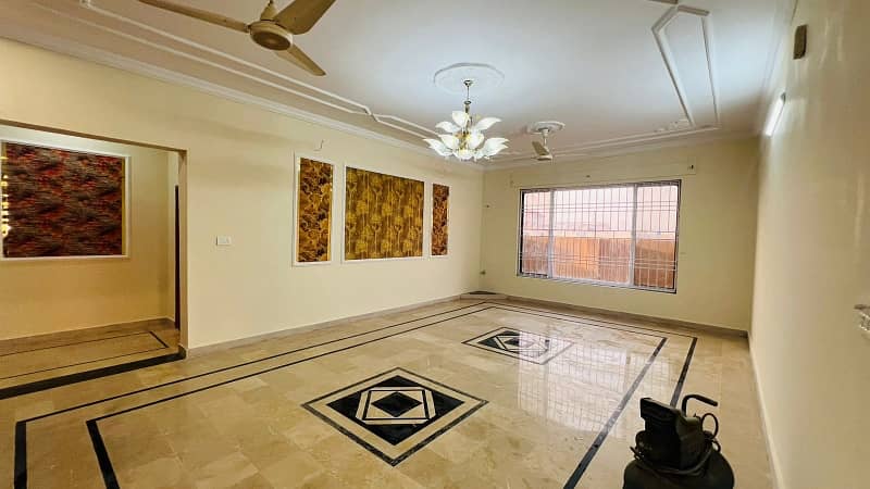 1 Kanal Double Storey Double Unit House Available For Sale In Gulshan Abad. 20