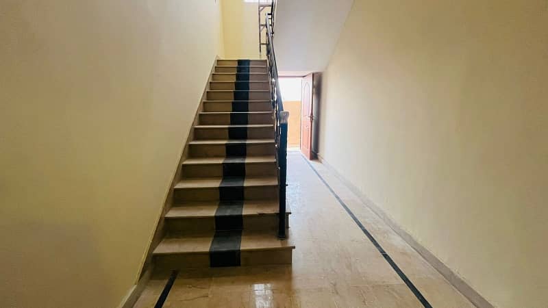 1 Kanal Double Storey Double Unit House Available For Sale In Gulshan Abad. 32
