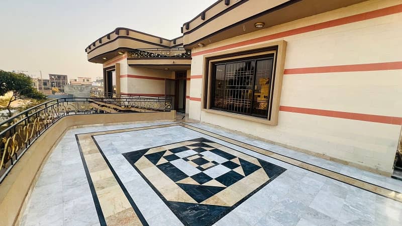 1 Kanal Double Storey Double Unit House Available For Sale In Gulshan Abad. 35