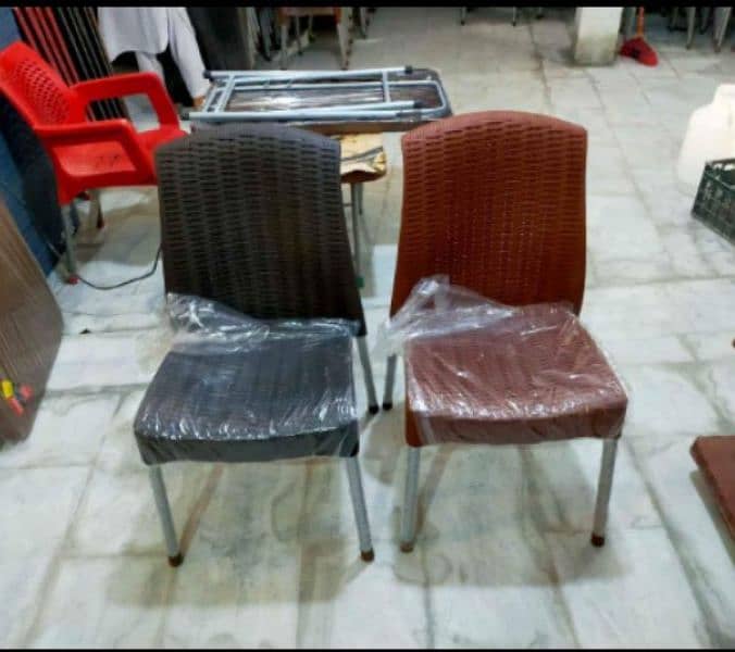 Chair pure Plastic Good quality 12