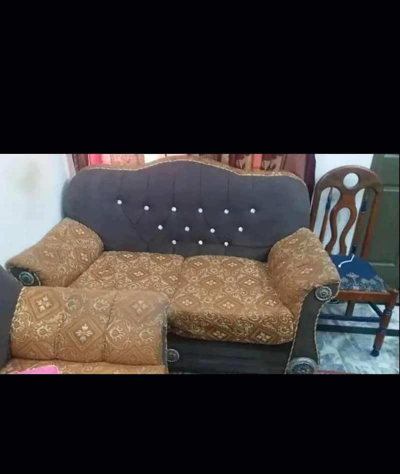 6 seater sofa set brown Urgent sale 2