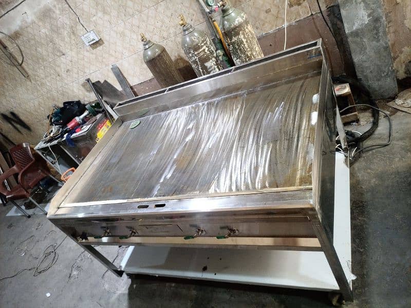 hot plate + grill complete size ke mutabik Banai Jaati Hai 6