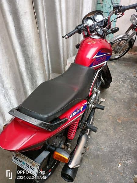 Honda CB 125F 2021 15