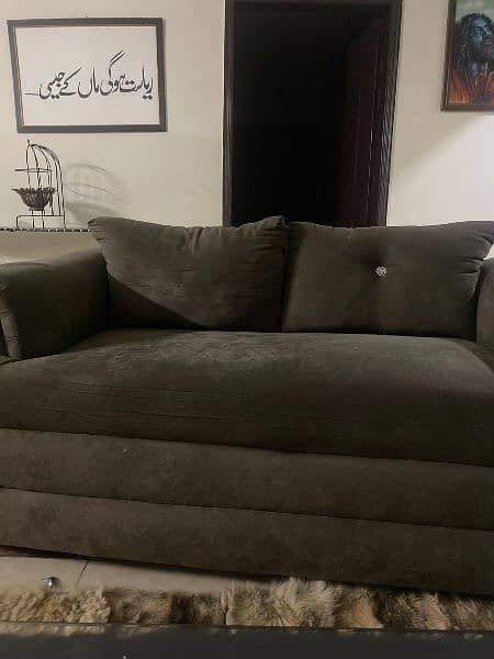 6 seater sofa for sale in good condition 3