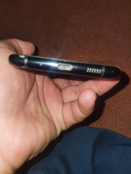 Samsung S20 Ultra 12  128  5000 battery  100 zooming all OK 1