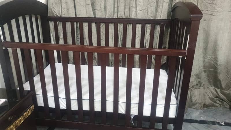 baby crib wooden juniors brand 0