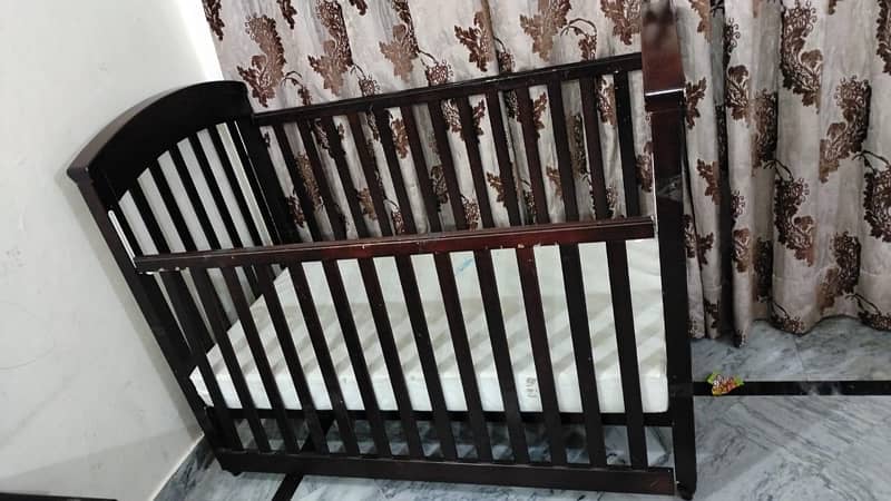 baby crib wooden juniors brand 2