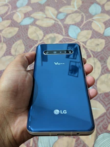 LG V60 8/128 approved sealed 1