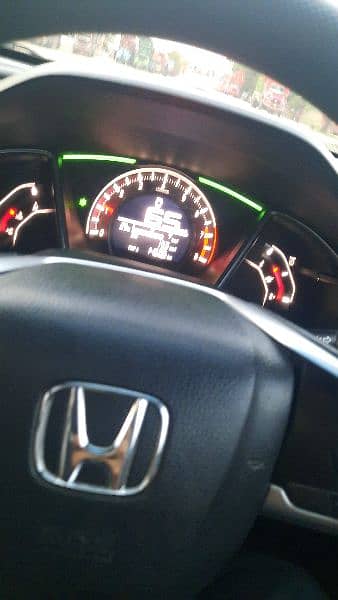 Honda Civic Oriel 2019 7