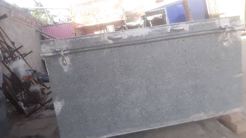 6foot paiti Trunk available for sale in very Cheapest Rates 4