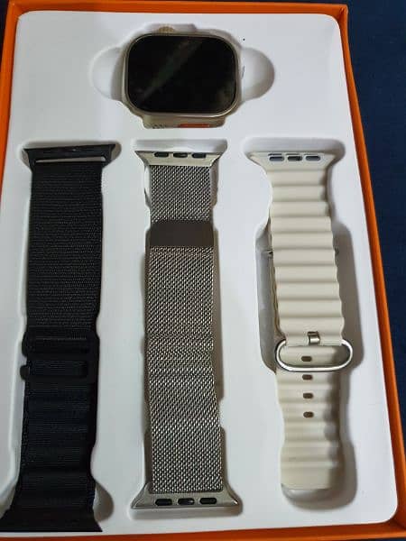 American smart watch ultra 2 with 3 premium straps ! 5
