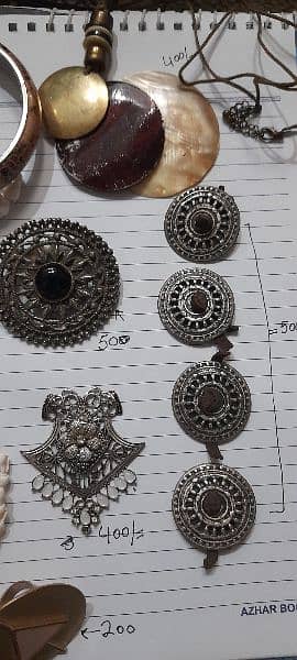 Antique Jewellery and different items 0