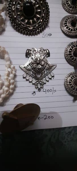 Antique Jewellery and different items 8