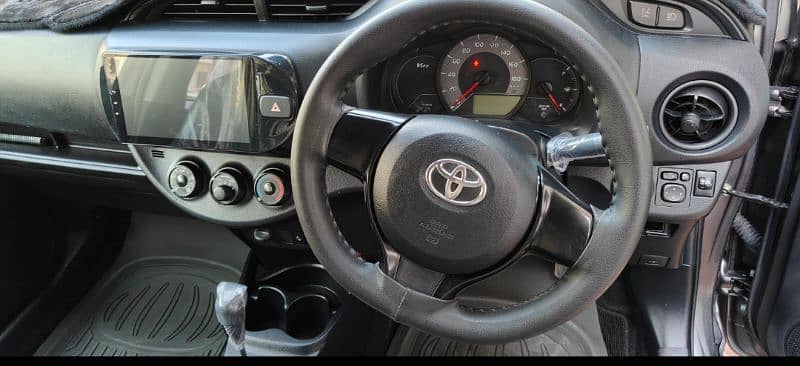 Toyota Vitz 2019 4