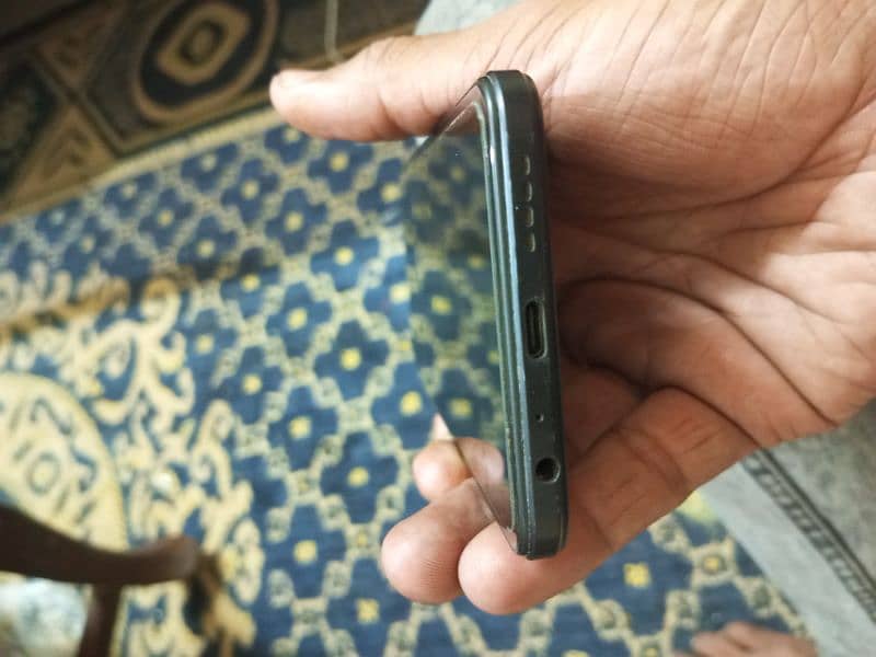 Infinix note 11 good condition. 6+5+5 /128 2
