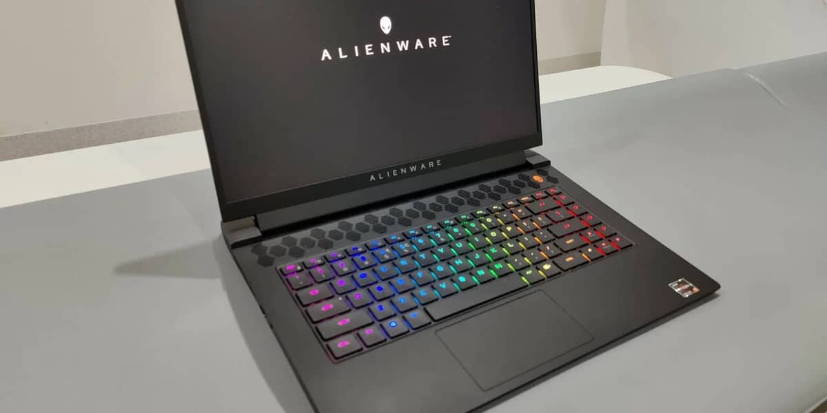 Alienware M15 Ryzen Edition RTX 3060 (Best for gaming) 4