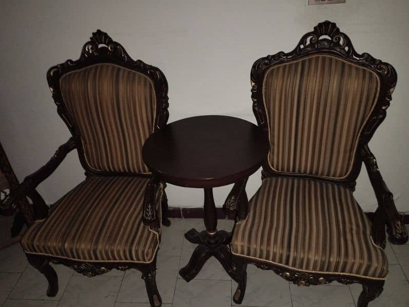 Beautiful Victorian Chairs and Table in sheeshum wood 3