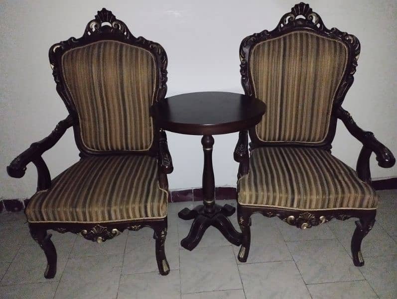 Beautiful Victorian Chairs and Table in sheeshum wood 4