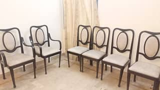 black wooden dining table 6chairs excellent condition price nigotiable