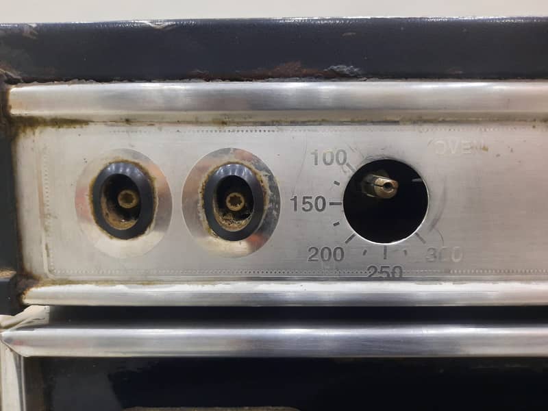 Oven (Gas & Electric) 2