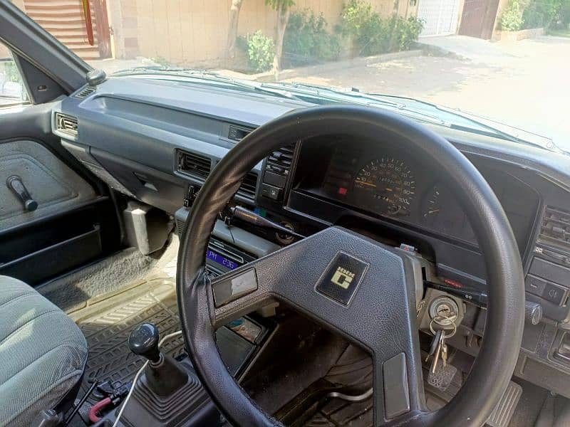 Toyota COROLLA GL 1986 MODEL UK IMPORT IN ITS OWN 12 VALVE ENGINE 9