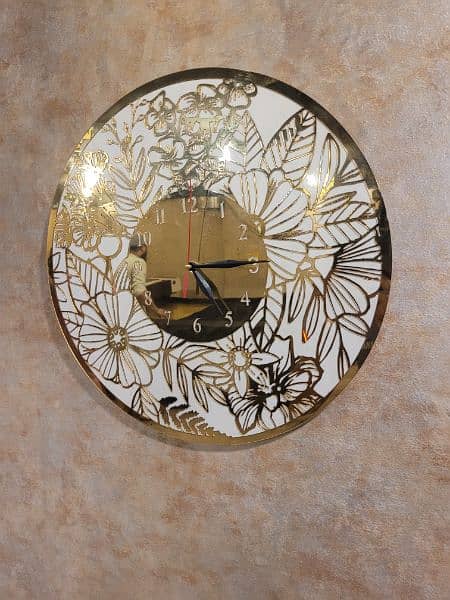 mirror acrylic fancy clock 1