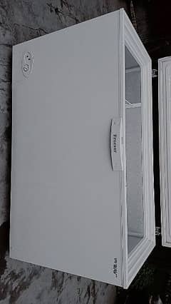 Waves fridge new condition 6 month use warnty card available genuine