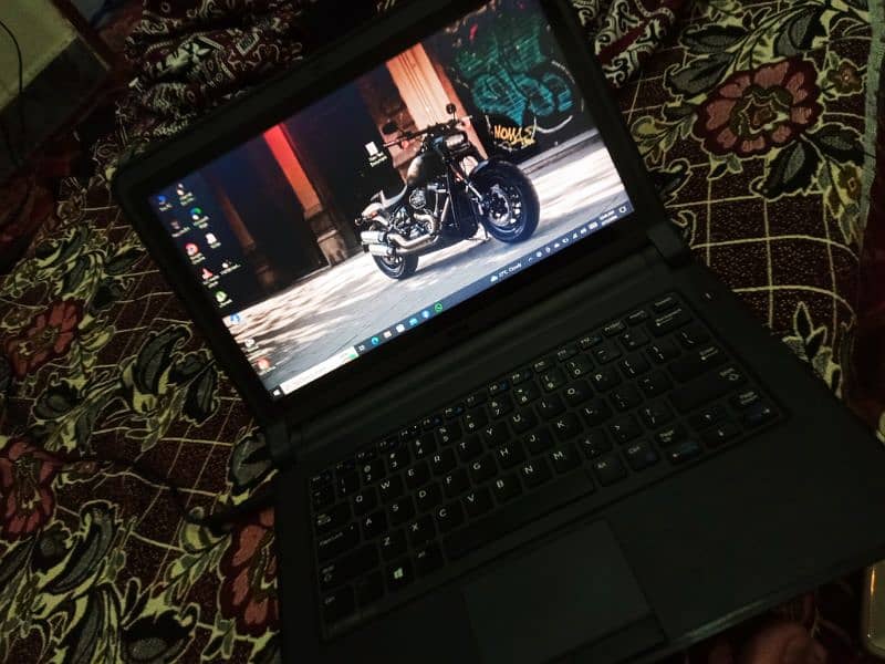 dell i5 4th generation (touch screen) 2