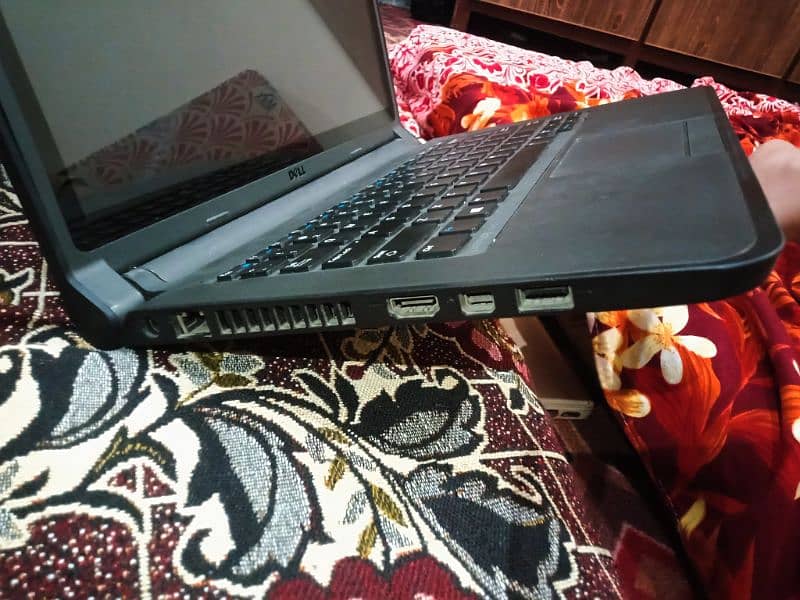 dell i5 4th generation (touch screen) 3