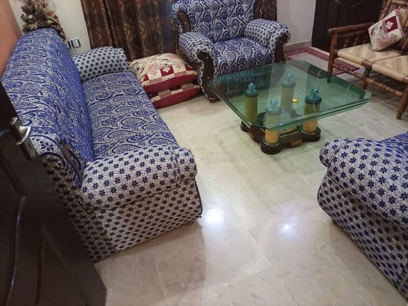 Sofa set for sell 5 seater 4
