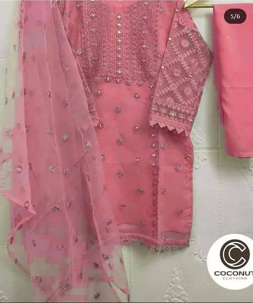 different fabric size medium price all dressed same 2500 with dc . 5