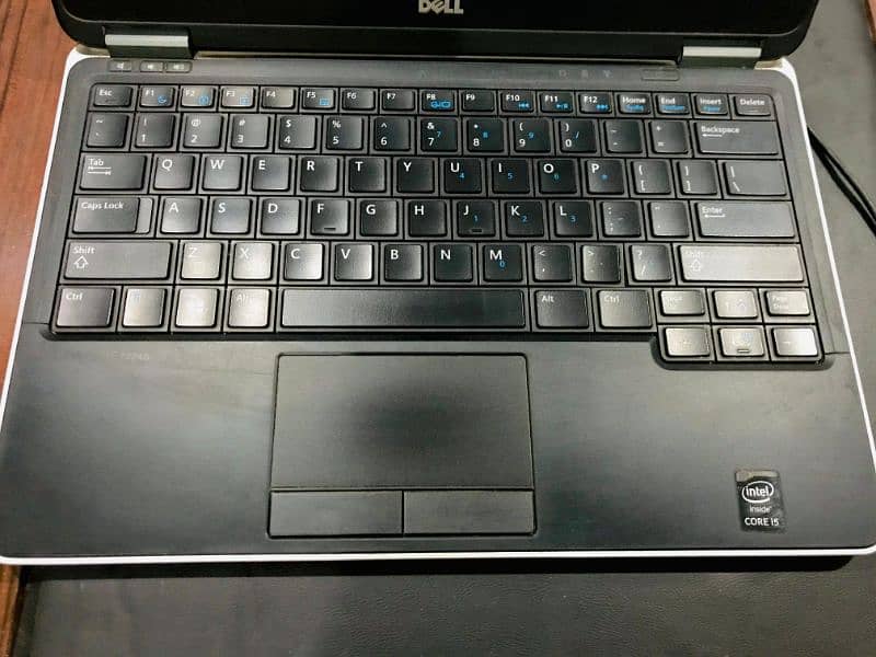 Dell Laptop E7240 2
